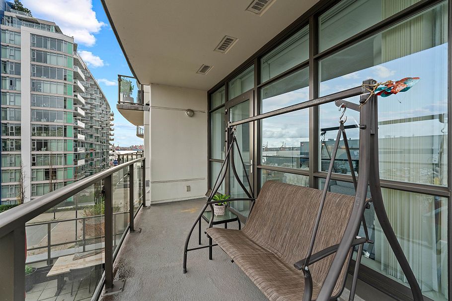 502 172 Victory Ship Way North Vancouver, BC - 18