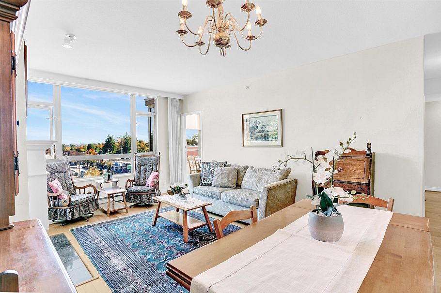 403 2580 Tolmie Street Vancouver, BC - 5