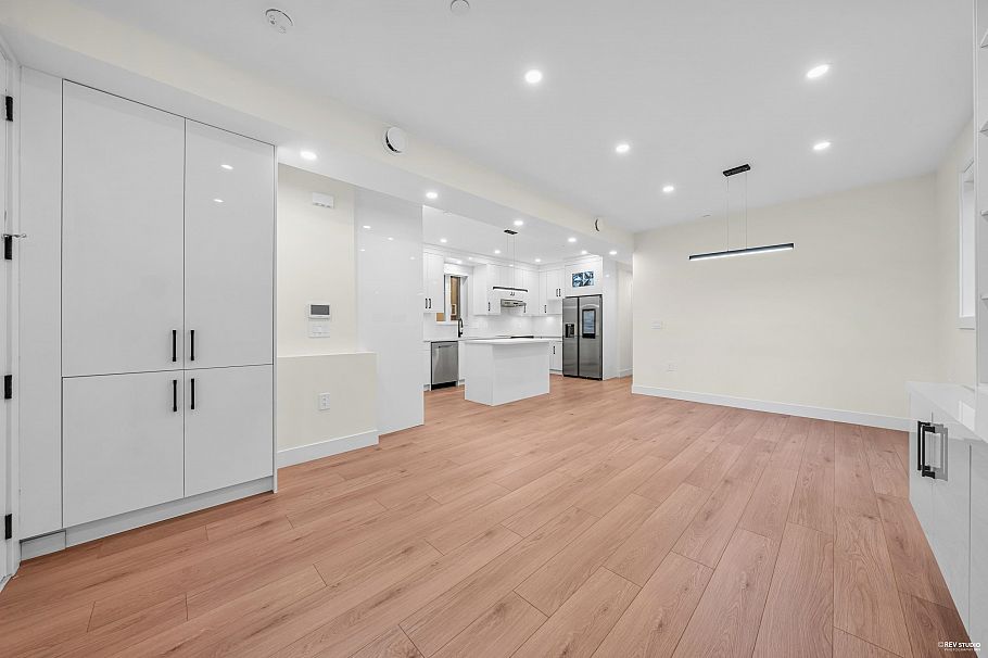 2 3090 Vanness Avenue Vancouver, BC - 6