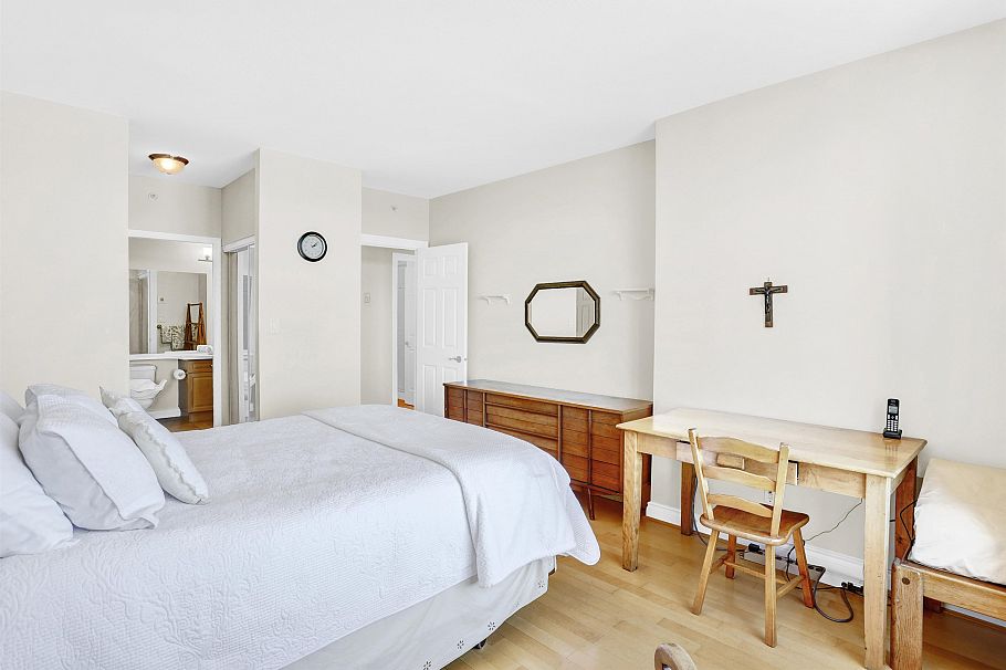 403 2580 Tolmie Street Vancouver, BC - 17