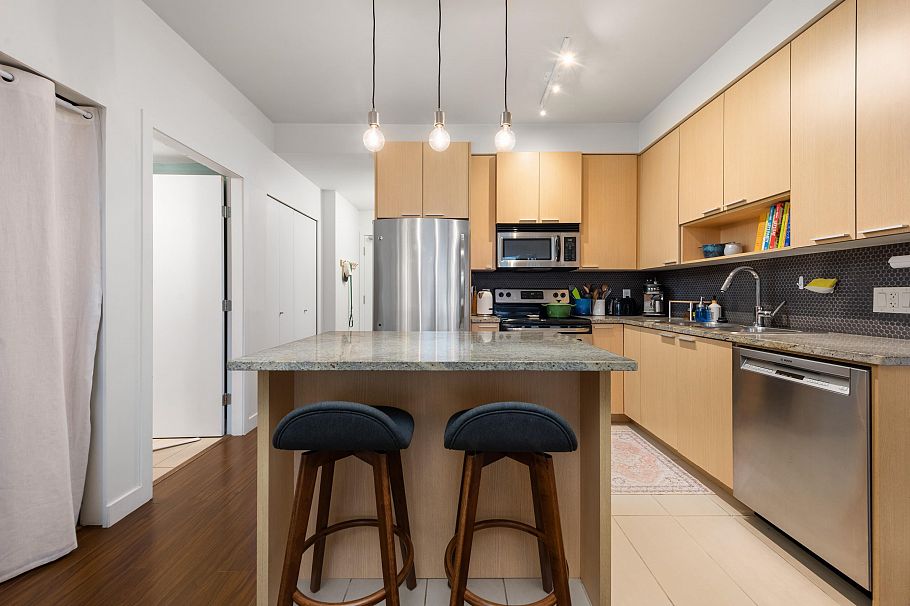 315 707 E 20th Avenue Vancouver, BC - 5