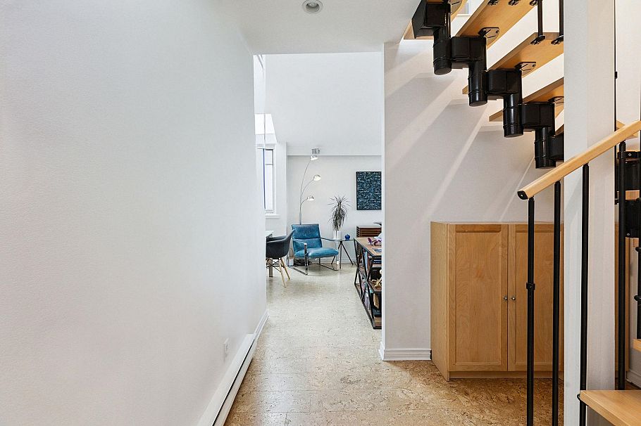 202 1633 Yew Street Vancouver, BC - 4