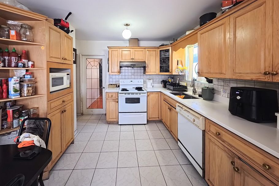 6174 Tyne Street Vancouver, BC - 6