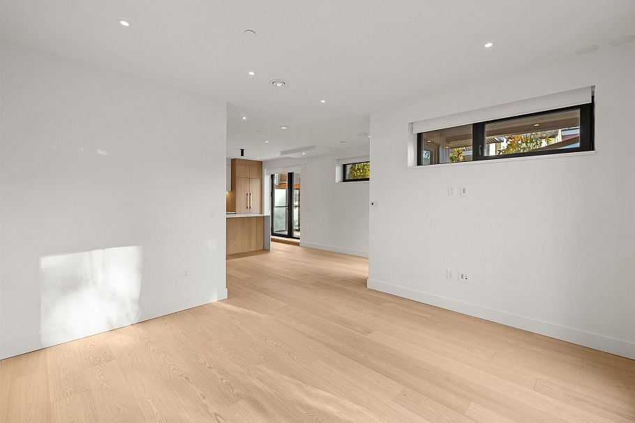 585 W 29th Avenue Vancouver, BC - 14