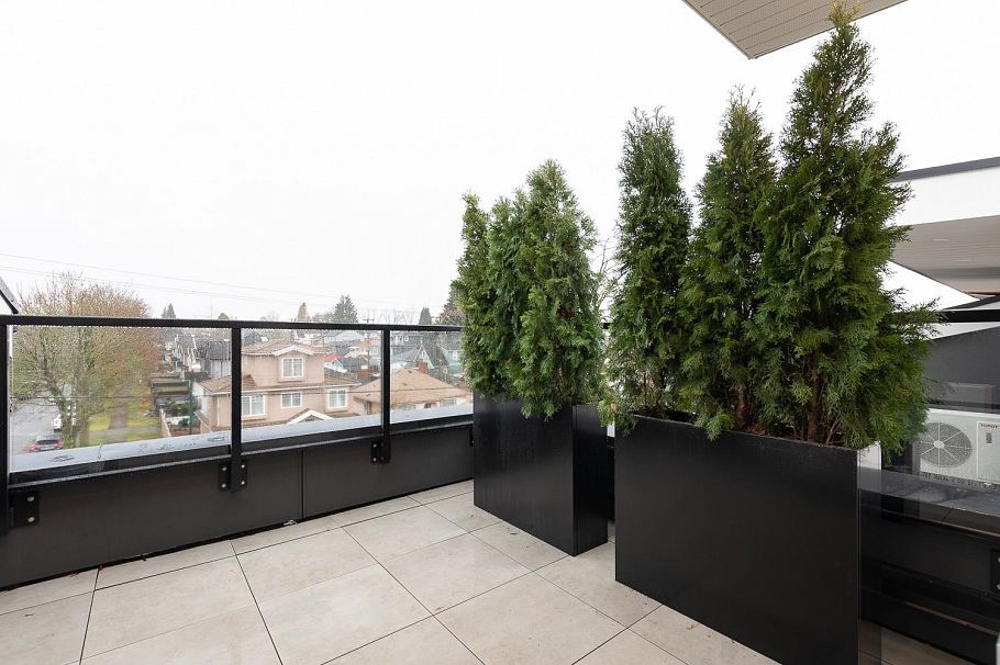 208 2339 E 34th Avenue Vancouver, BC - 16