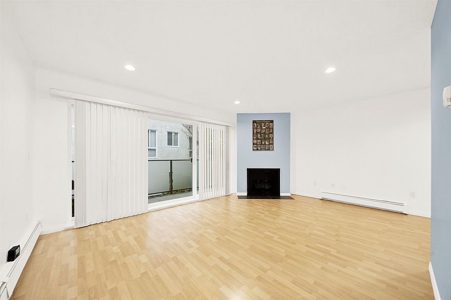 202 8707 Hudson Street Vancouver, BC - 8