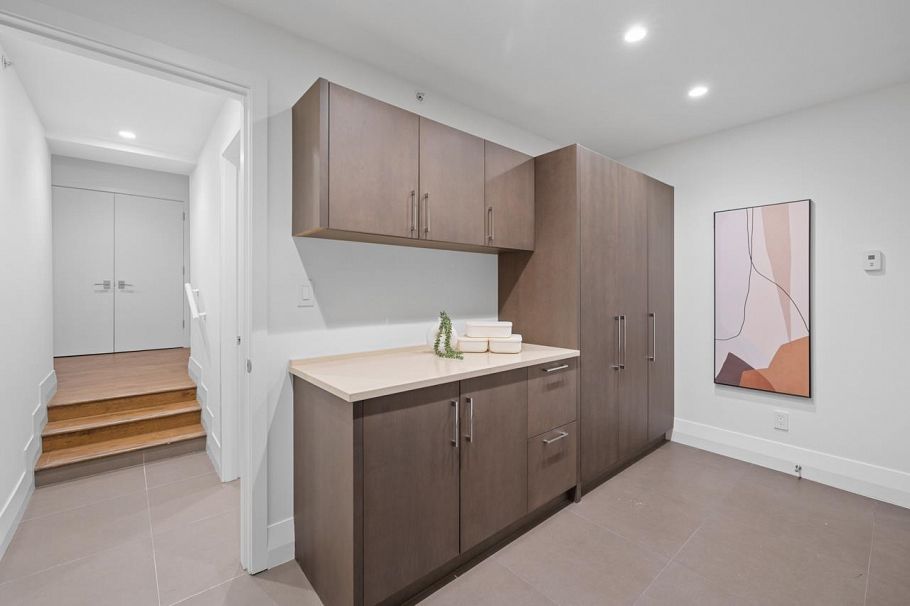 4291 W 29th Avenue Vancouver, BC - 35