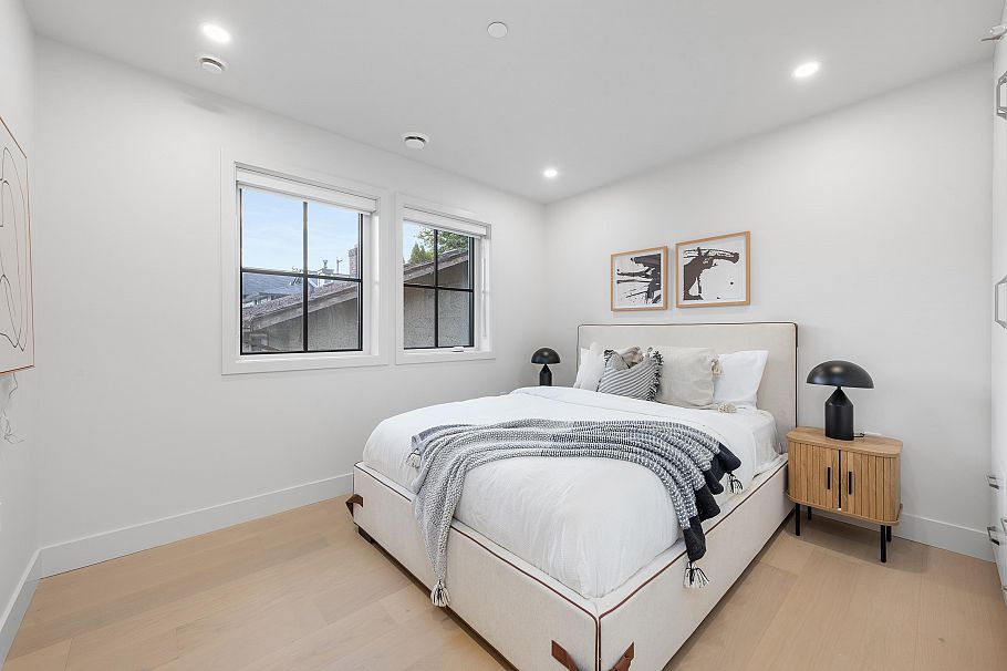 2134 E 10th Avenue Vancouver, BC - 19