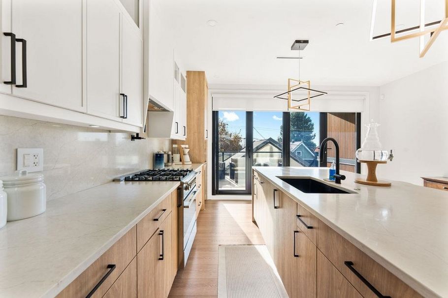 1766 E 64th Avenue Vancouver, BC - 11