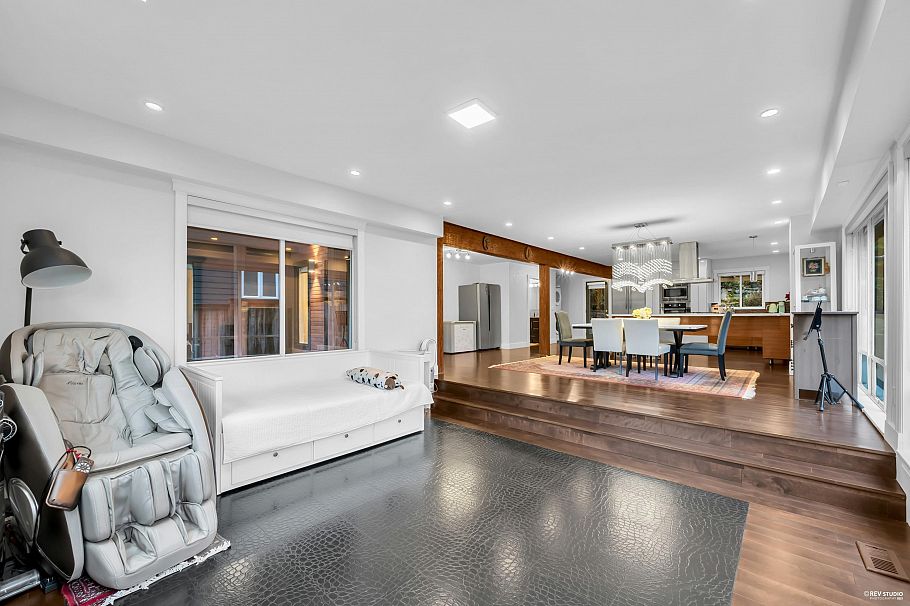 4066 Norwood Avenue North Vancouver, BC - 4