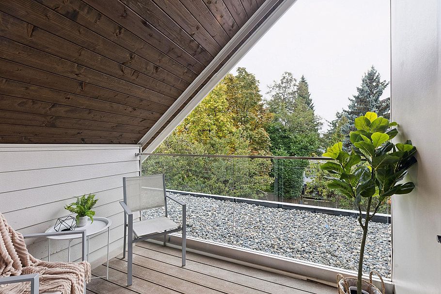 2 7 E 23rd Avenue Vancouver, BC - 20