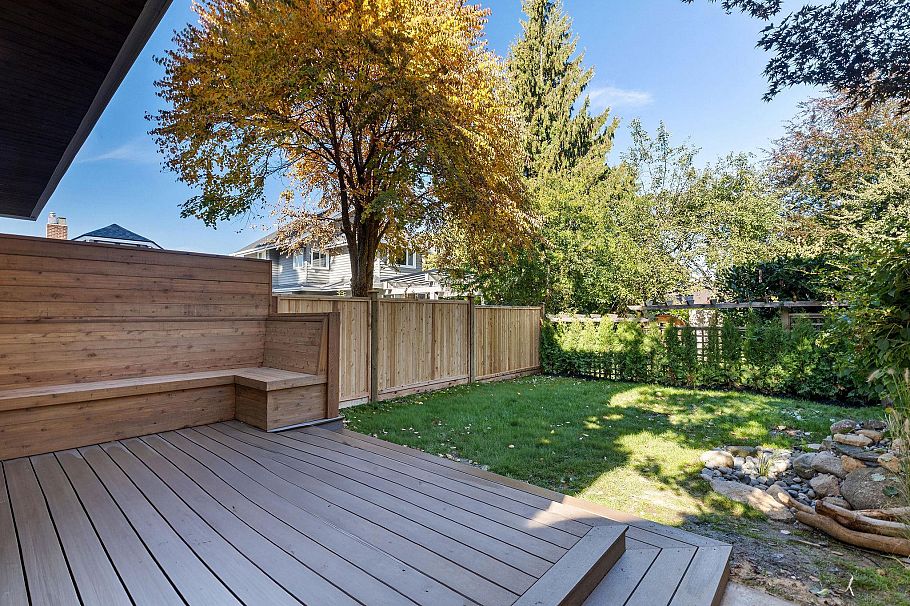 2 7 E 23rd Avenue Vancouver, BC - 21