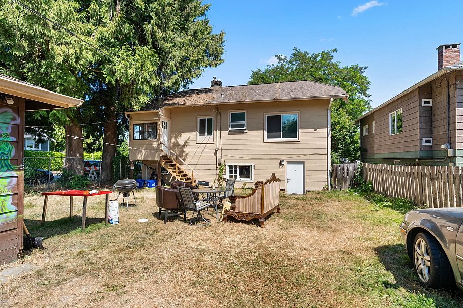 3192 W 8th Avenue Vancouver, BC - 23