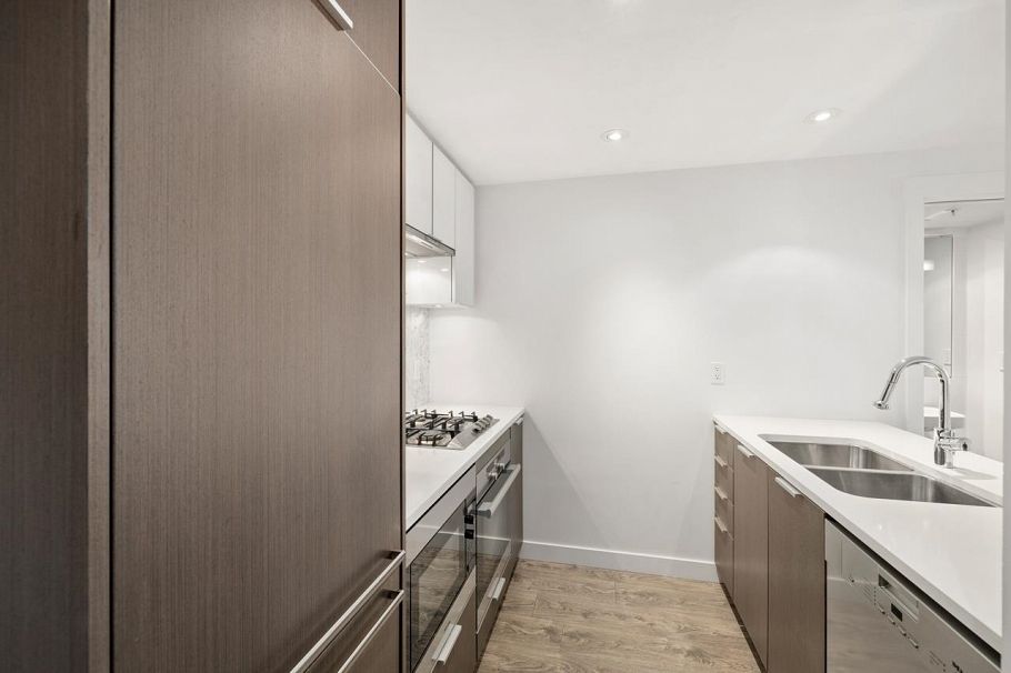 502 110 Switchmen Street Vancouver, BC - 12