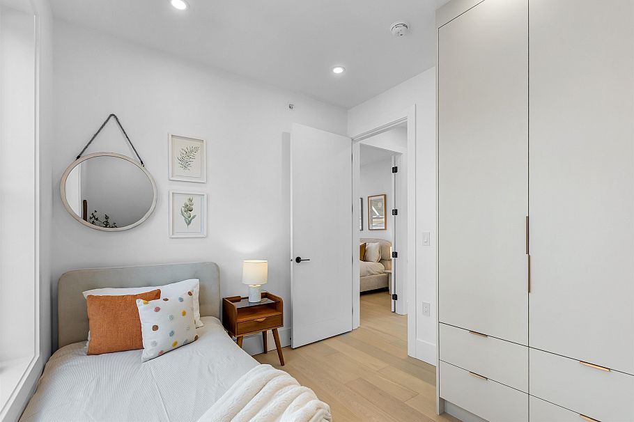 544 E 46th Avenue Vancouver, BC - 13