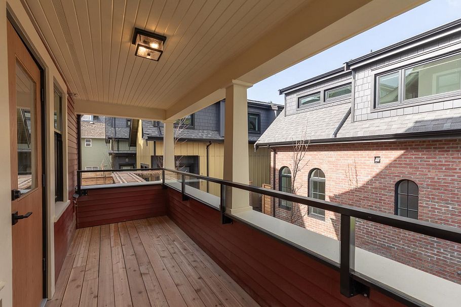 1081 Semlin Drive Vancouver, BC - 7