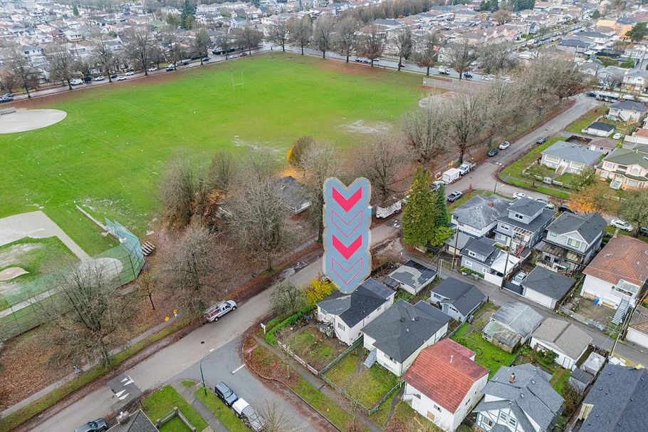 1805 E 51st Avenue Vancouver, BC - 6