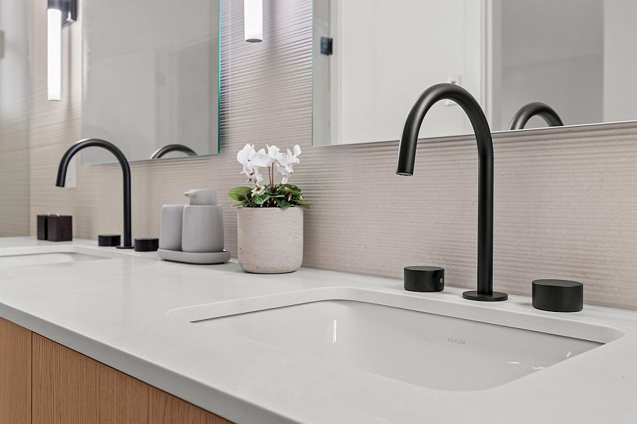 595 W 29th Avenue Vancouver, BC - 30