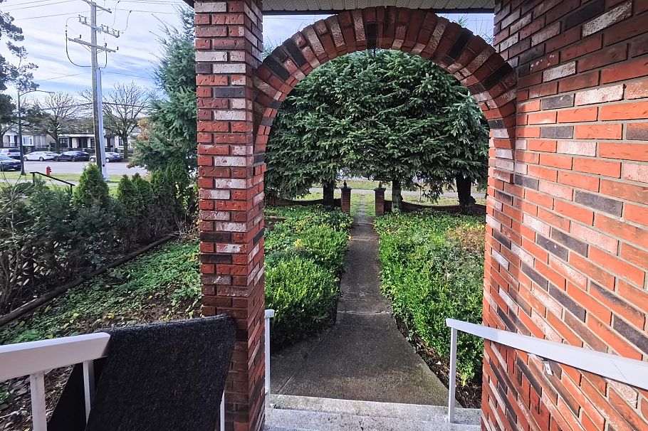 6174 Tyne Street Vancouver, BC - 2