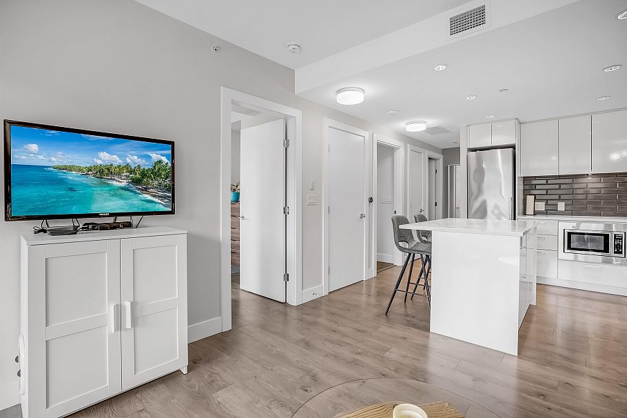 1008 8533 River District Crossing Vancouver, BC - 9