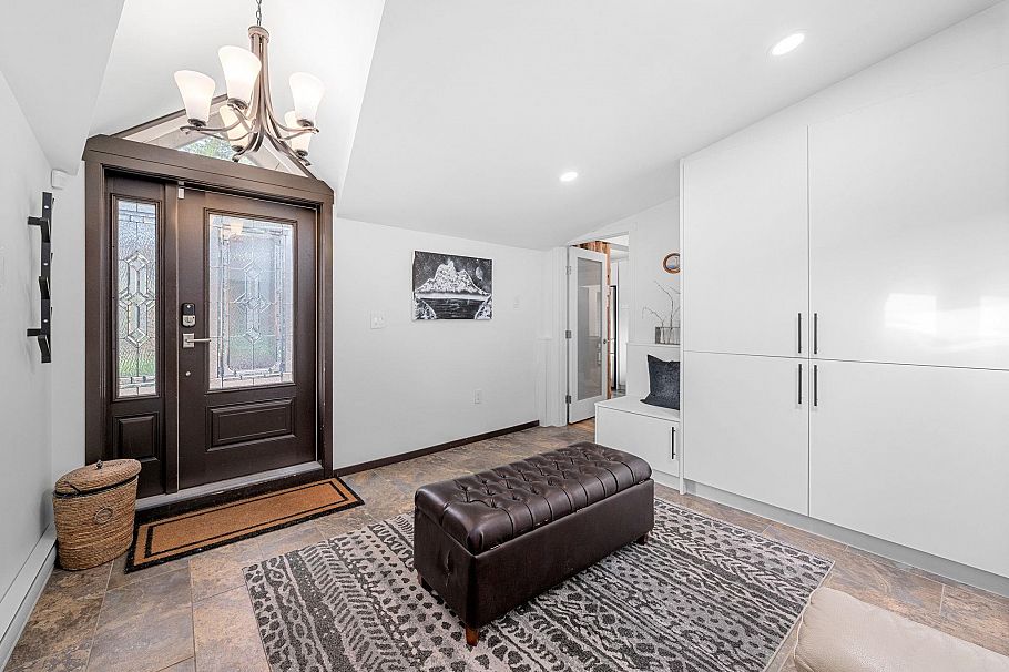 2540 Boswell Avenue North Vancouver, BC - 5