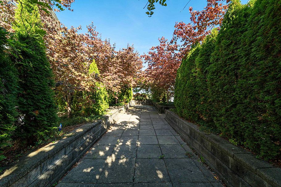 420 4028 Knight Street Vancouver, BC - 25