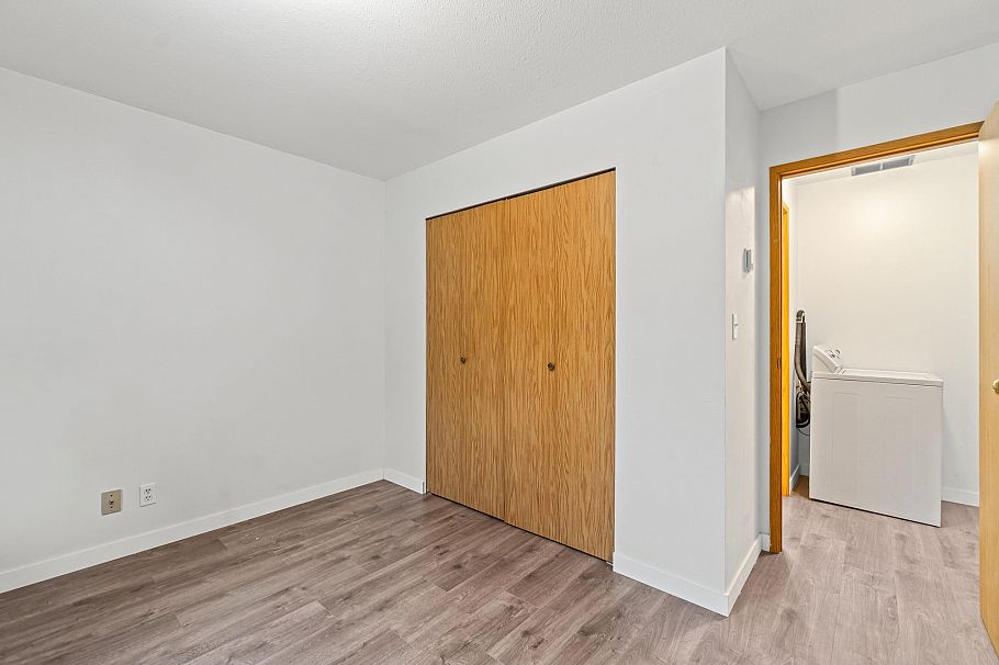 3529 Napier Street Vancouver, BC - 26