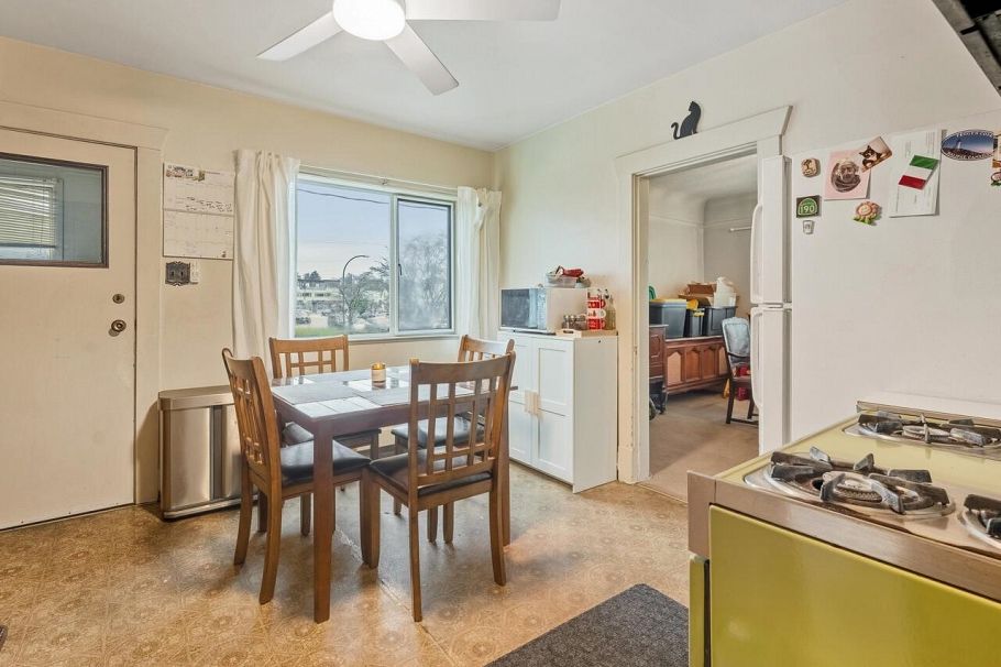 1311 Kamloops Street Vancouver, BC - 9