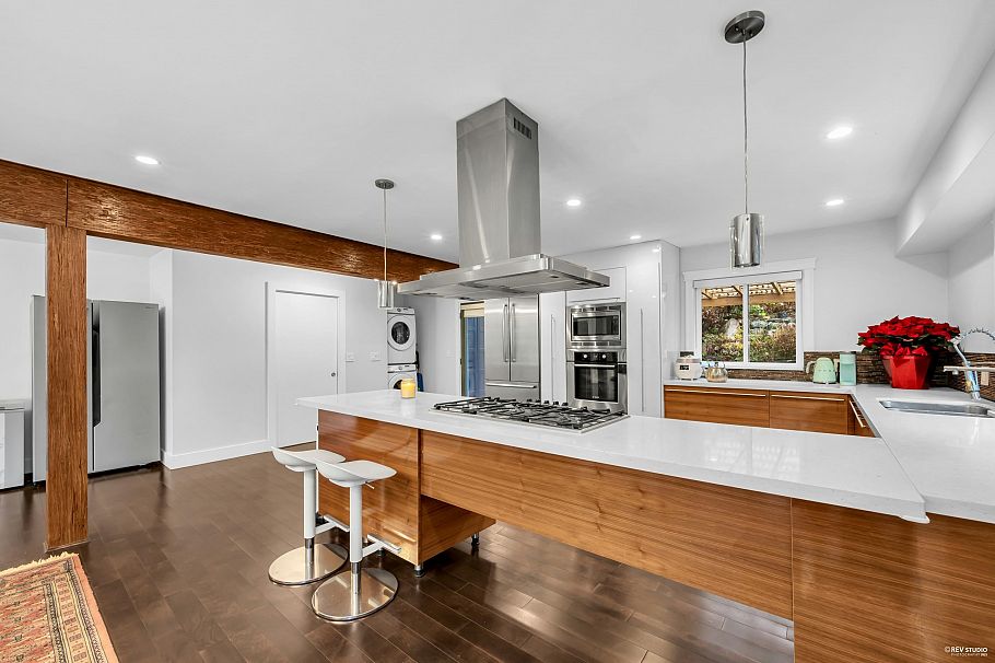 4066 Norwood Avenue North Vancouver, BC - 12