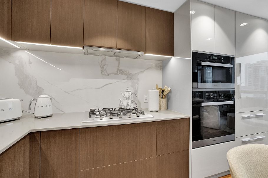 1302 1675 Lions Gate Lane North Vancouver, BC - 8