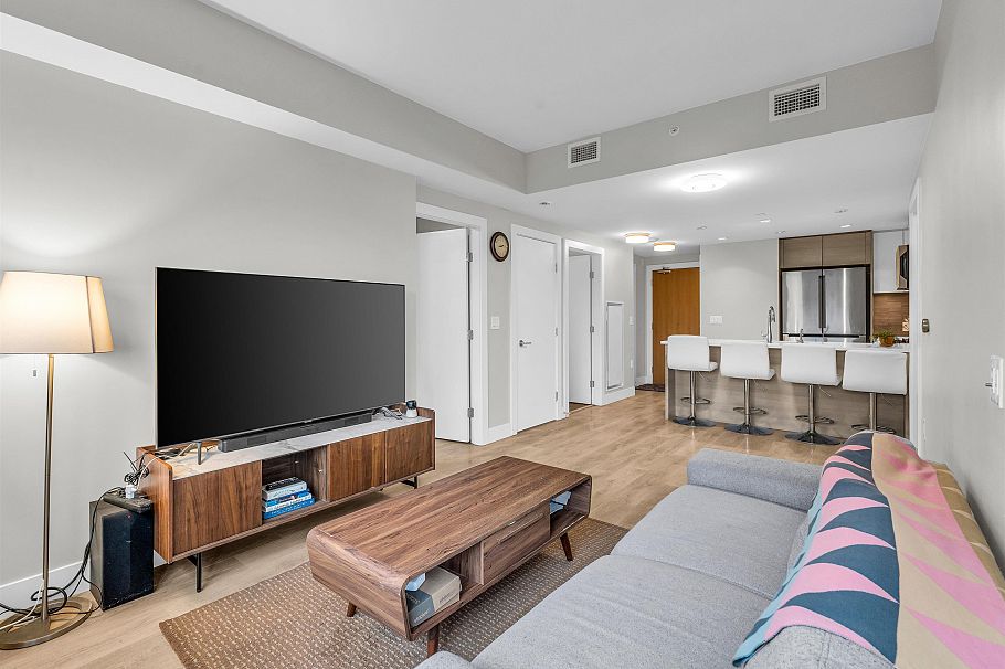 607 3451 Sawmill Crescent Vancouver, BC - 3