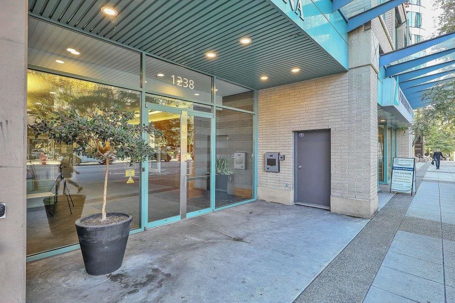 602 1238 Burrard Street Vancouver, BC - 4