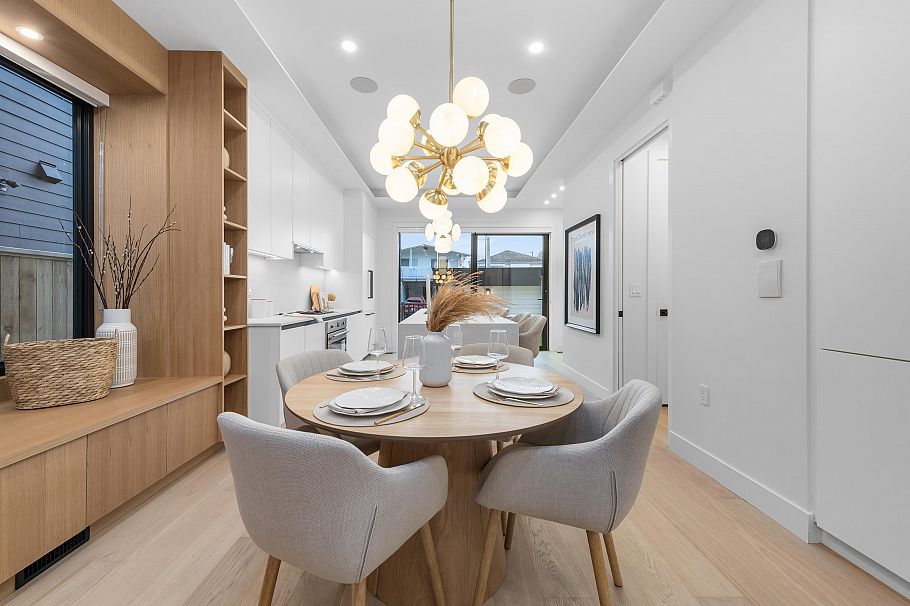 2 4889 Moss Street Vancouver, BC - 11