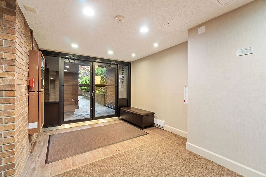 405 1157 Nelson Street Vancouver, BC - 20