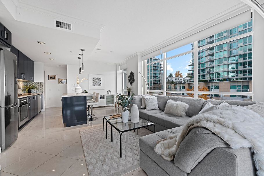 502 172 Victory Ship Way North Vancouver, BC - 10