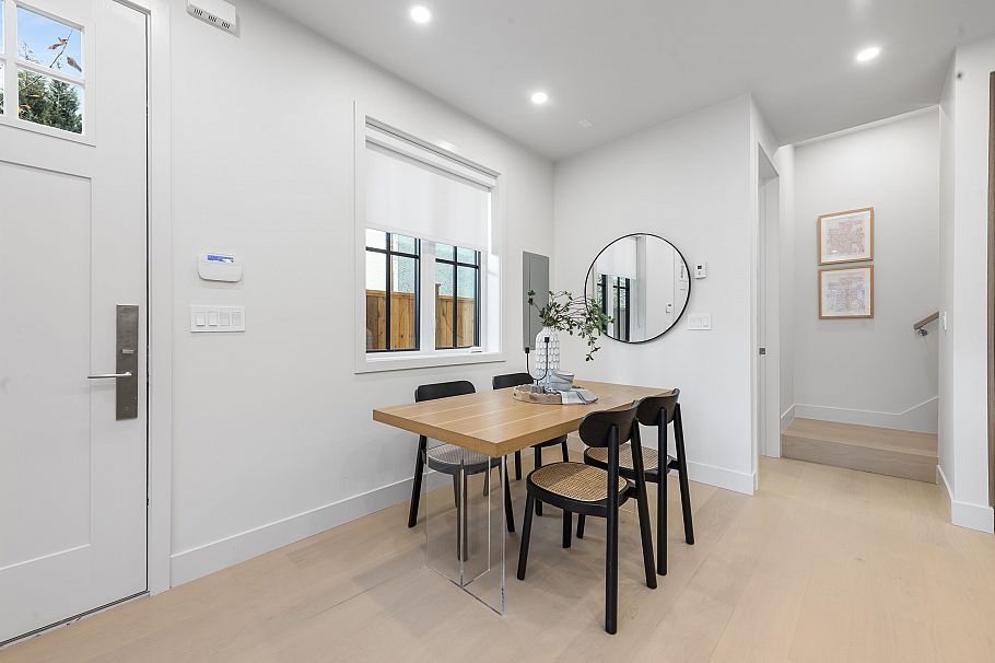 2134 E 10th Avenue Vancouver, BC - 11