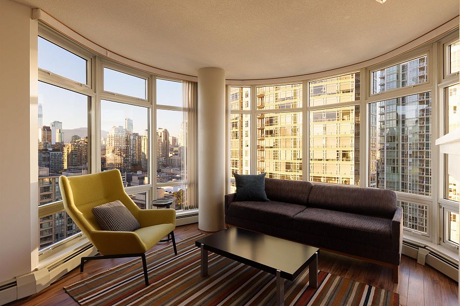 2305 1199 Marinaside Crescent Vancouver, BC - 4