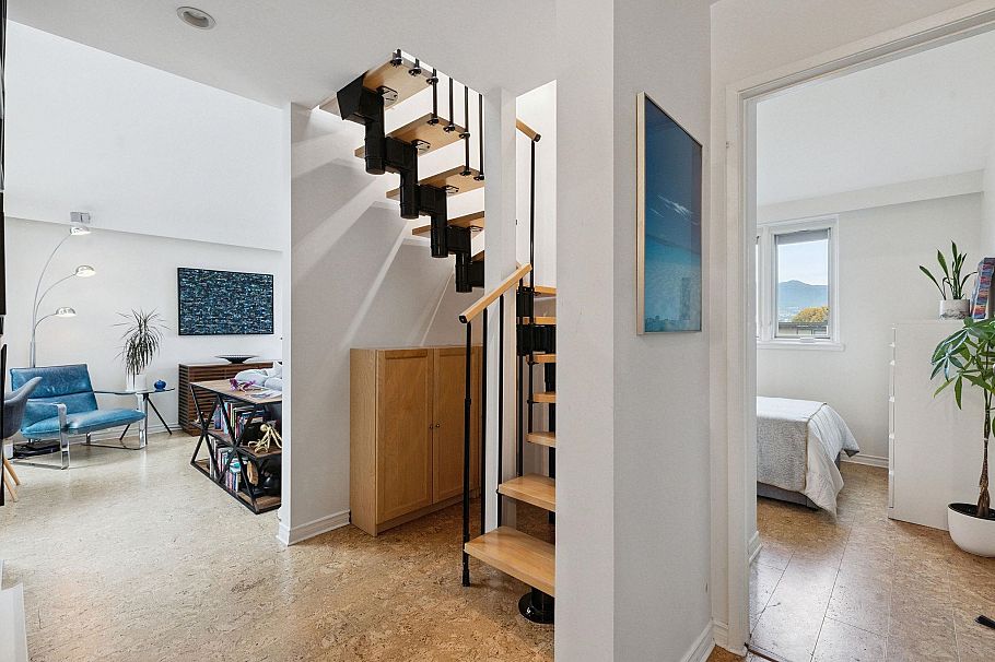 202 1633 Yew Street Vancouver, BC - 3