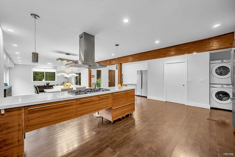 4066 Norwood Avenue North Vancouver, BC - 10