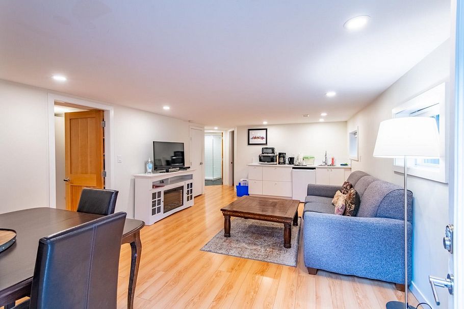 2238 Stephens Street Vancouver, BC - 22