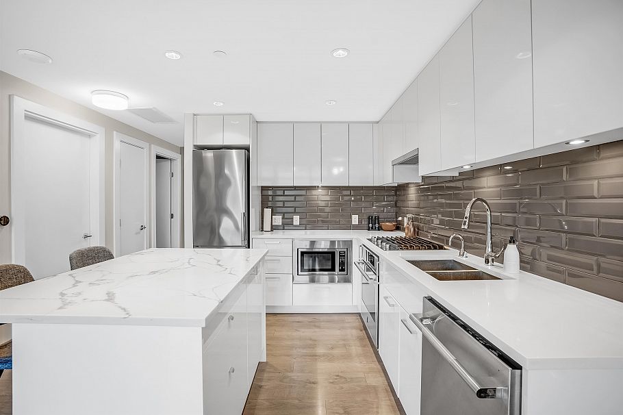 1008 8533 River District Crossing Vancouver, BC - 7