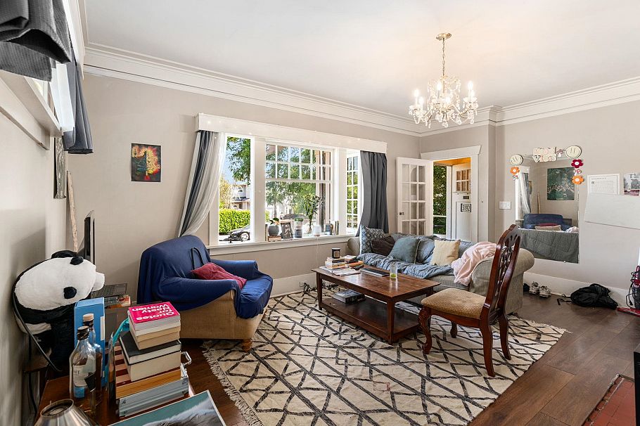 3192 W 8th Avenue Vancouver, BC - 5