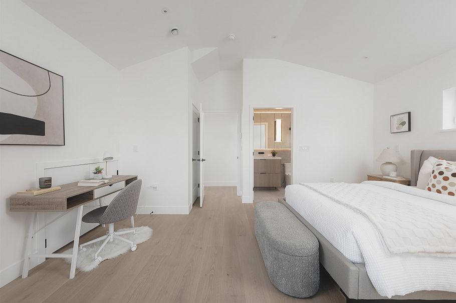 1 2130 E 2nd Avenue Vancouver, BC - 13