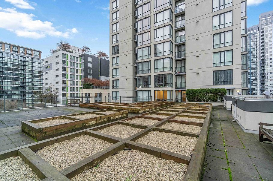 613 1082 Seymour Street Vancouver, BC - 27