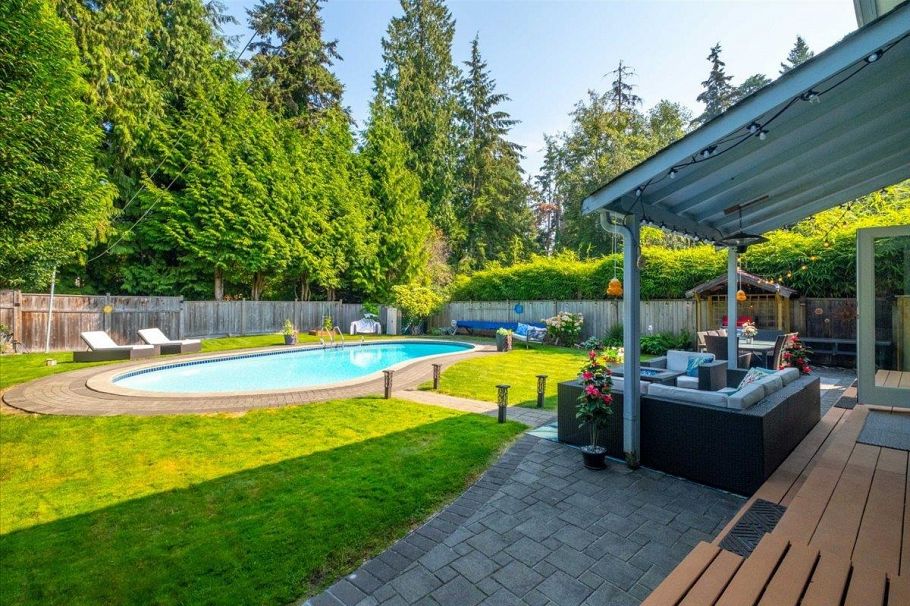 2864 Bushnell Place North Vancouver, BC - 29