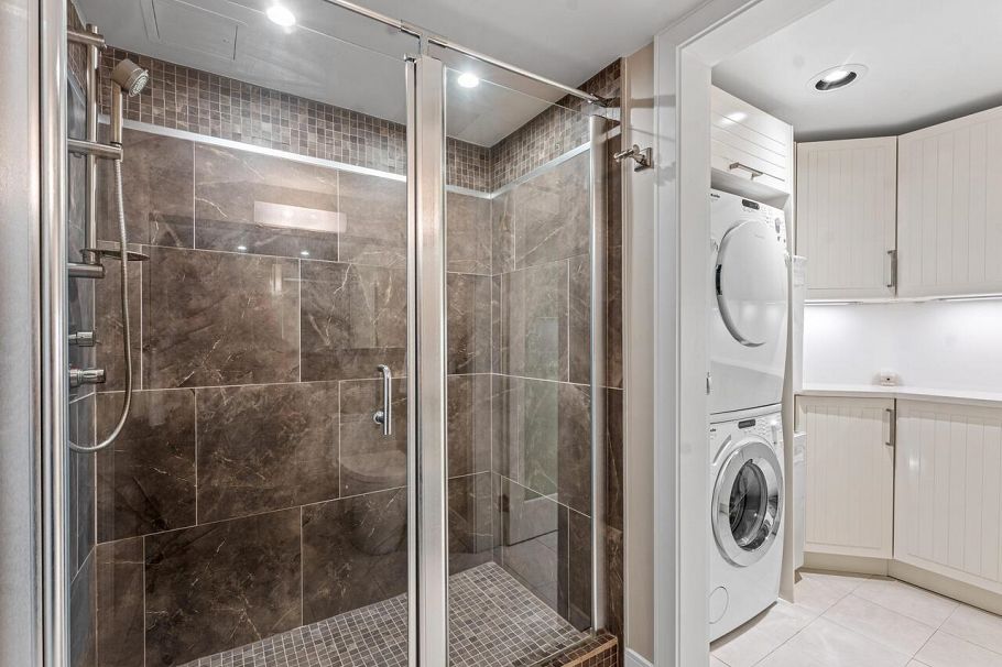 2302 1415 West Georgia Street Vancouver, BC - 19