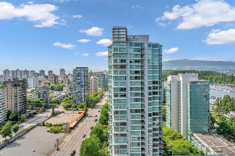 2001 620 Cardero Street Vancouver, BC - 27