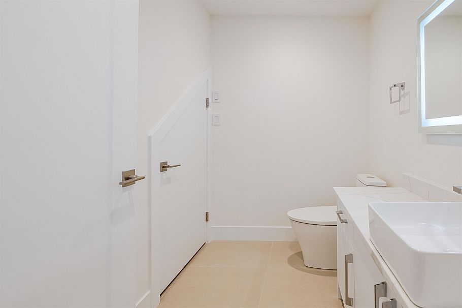 1 8190 Cartier Street Vancouver, BC - 13