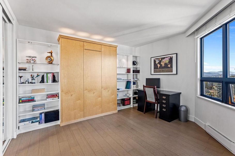 2302 1415 West Georgia Street Vancouver, BC - 24