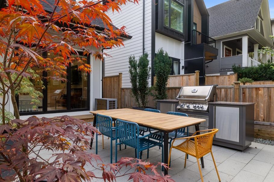 1 938 E 10th Avenue Vancouver, BC - 34